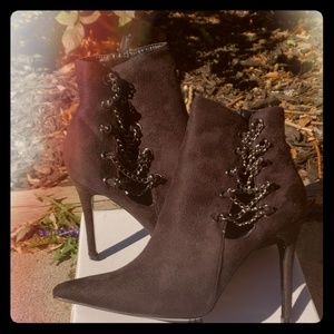 Black side zip boots